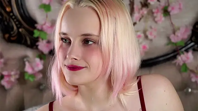 KirstinMcgeady online show from 6, 4, 2026