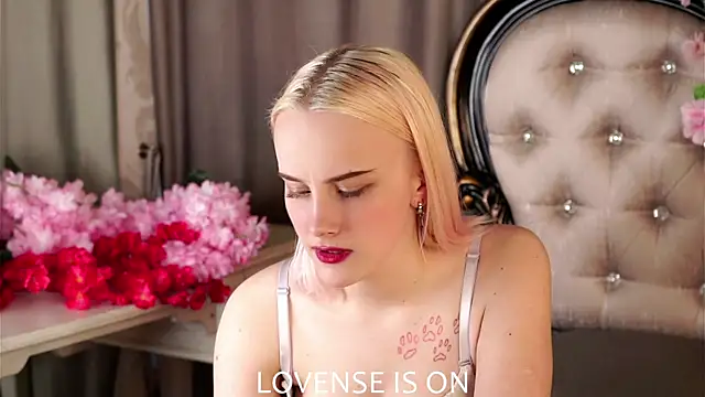 KirstinMcgeady online show from 9, 4, 2026