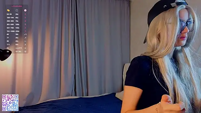 Snapshot of BeatrisRosel chatting on 8, 4, 2026 BeatrisRosel online show from 8, 4, 2026