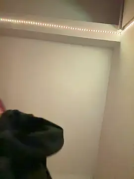 Milli-Kiss online show from 26, 2, 2026