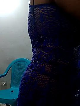 Snapshot of honey-suckle chatting on 18, 2, 2026 honey-suckle online show from 18, 2, 2026