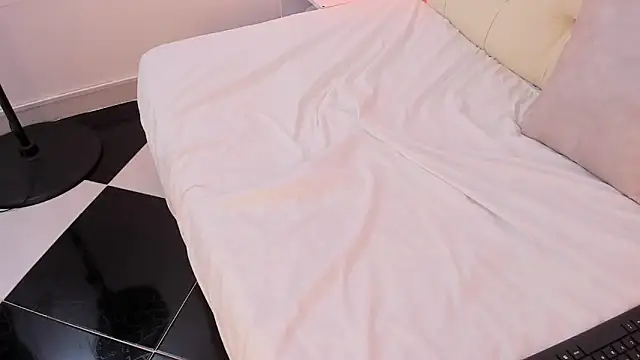 Lia Latte online show from 27, 2, 2026