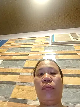 squirtshantal online show from 4, 4, 2026