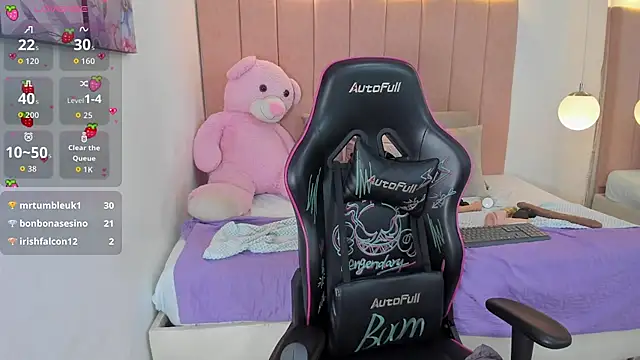 Snapshot of antonella_moon7 chatting on 2, 3, 2026 antonella moon7 online show from 2, 3, 2026