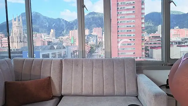 Snapshot of madii_lenon chatting on 18, 2, 2026 madii lenon online show from 18, 2, 2026