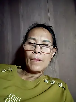Snapshot of toyo_668 chatting on 4, 4, 2026 toyo 668 online show from 4, 4, 2026