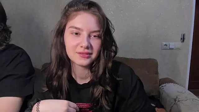 love lina muuur online show from 16, 2, 2026