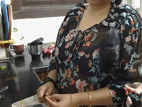 Snapshot of Hot_Sonniyaa chatting on 20, 2, 2026 Hot Sonniyaa online show from 20, 2, 2026