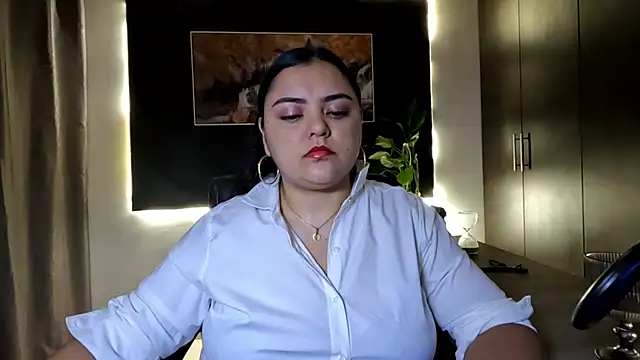 AzaraOnyx online show from 19, 7, 2026