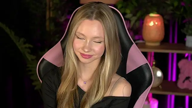 Snapshot of SweetDaisy_me chatting on 14, 2, 2026 SweetDaisy me online show from 14, 2, 2026