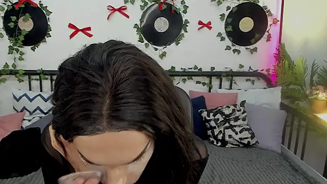 MadisonEsprit online show from 3, 3, 2026