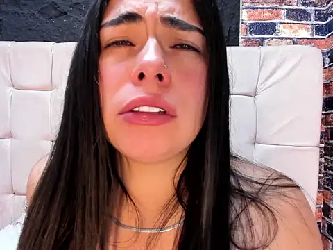 miss sexxy online show from 12, 4, 2026