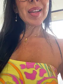 Snapshot of caritoo21 chatting on 29, 7, 2026 caritoo21 online show from 29, 7, 2026
