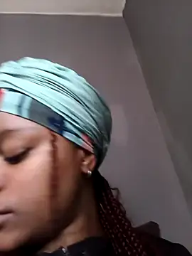 Snapshot of KinkyPxx chatting on 4, 7, 2026 KinkyPxx online show from 4, 7, 2026