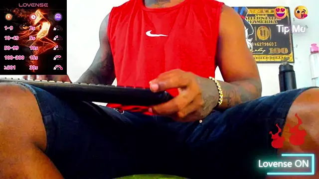 Snapshot of ZIANY_25CM chatting on 31, 3, 2026 ZIANY 25CM online show from 31, 3, 2026