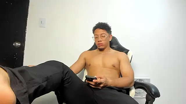 MaxSeduce23 online show from 22, 2, 2026