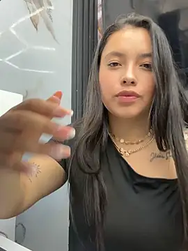 Miss Bella Flame online show from 18, 4, 2026