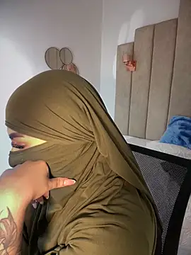 rashaaa  online show from 10, 4, 2026