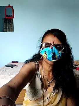 Kannadasexywifes online show from 27, 4, 2026