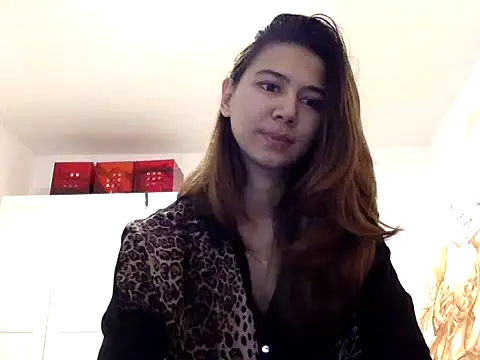 KiraVixenSweet online show from 22, 2, 2026