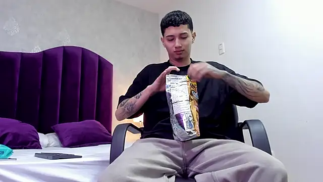 Snapshot of JoshBeech chatting on 20, 2, 2026 JoshBeech online show from 20, 2, 2026