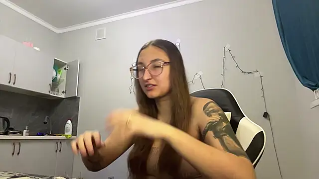 YettaUrive online show from 24, 2, 2026