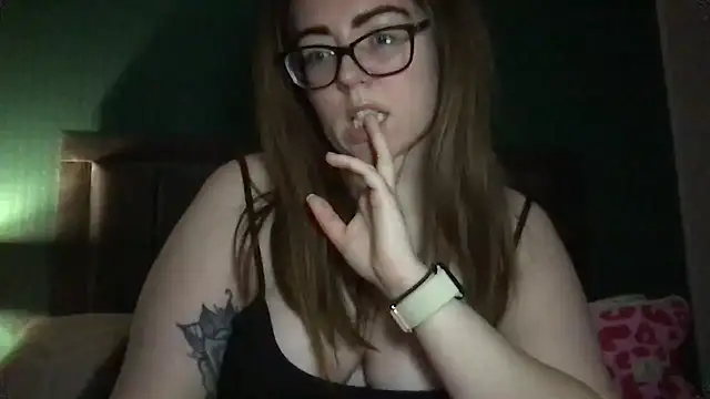 CurvyBx online show from 5, 3, 2026