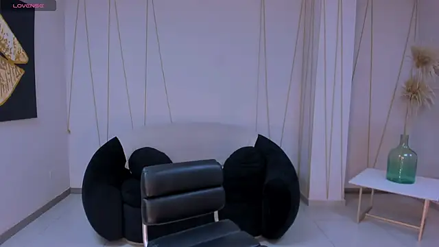 Snapshot of CarolineEvans_x chatting on 20, 2, 2026 CarolineEvans x online show from 20, 2, 2026