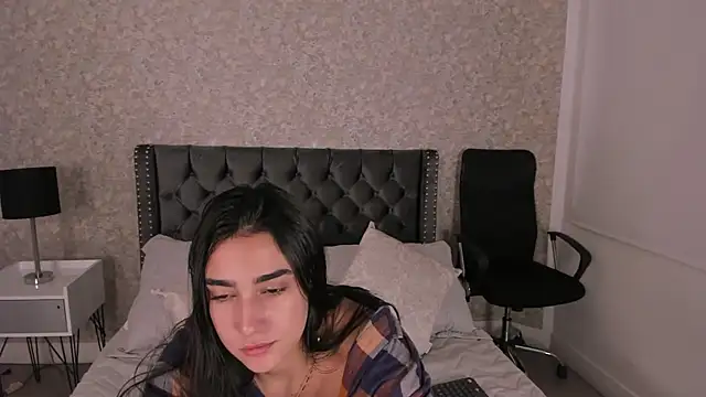 Snapshot of Anika_H chatting on 17, 5, 2026 Anika H online show from 17, 5, 2026
