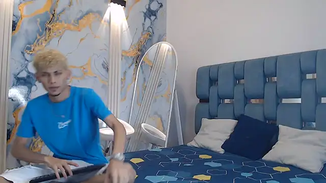 YOUNG BOYS HELL online show from 23, 5, 2026