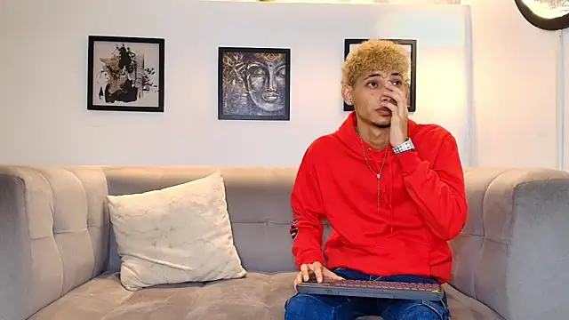 YOUNG BOYS HELL online show from 31, 5, 2026