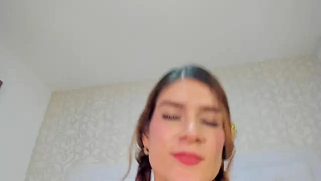 Snapshot of vivifit_08 chatting on 5, 4, 2026 vivifit 08 online show from 5, 4, 2026