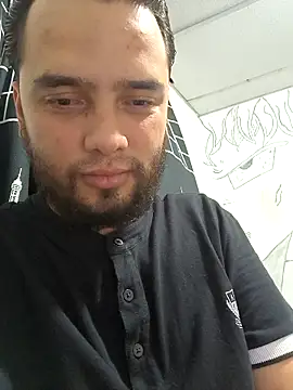 Snapshot of angel_leon01 chatting on 25, 3, 2026 angel leon01 online show from 25, 3, 2026