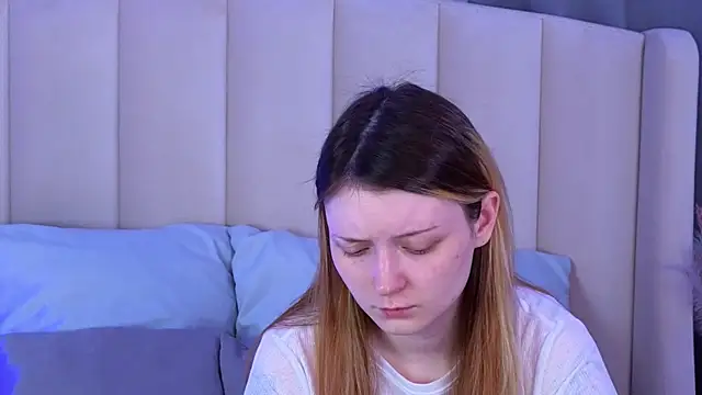 AlyssFrost online show from 28, 7, 2026