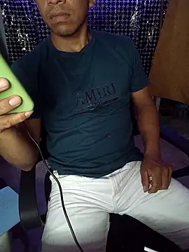 Snapshot of yisusalejo chatting on 28, 2, 2026 yisusalejo online show from 28, 2, 2026