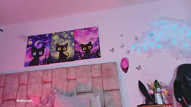 MiiaBlumm  online show from 31, 3, 2026