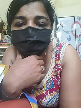 Snapshot of Tamil_Luckly_girl chatting on 15, 4, 2026 Tamil Luckly girl online show from 15, 4, 2026