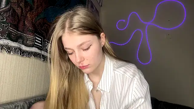 Snapshot of CassandraMur chatting on 27, 2, 2026 CassandraMur online show from 27, 2, 2026