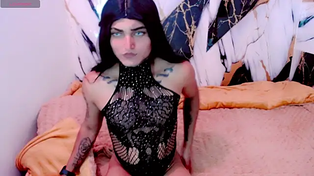 Snapshot of Sofia_HotSexi chatting on 4, 3, 2026 Sofia HotSexi online show from 4, 3, 2026