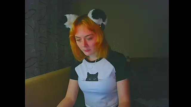 Snapshot of Little_fox404 chatting on 14, 2, 2026 Little fox404 online show from 14, 2, 2026