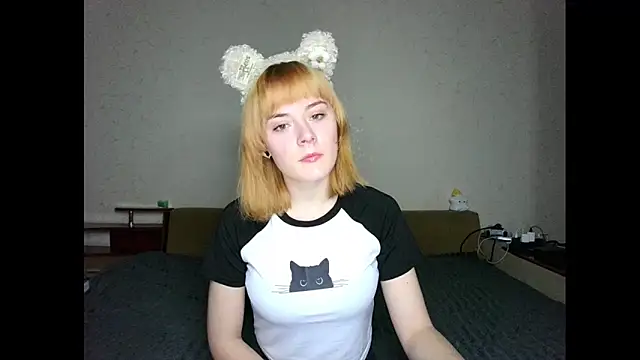 Snapshot of Little_fox404 chatting on 15, 2, 2026 Little fox404 online show from 15, 2, 2026