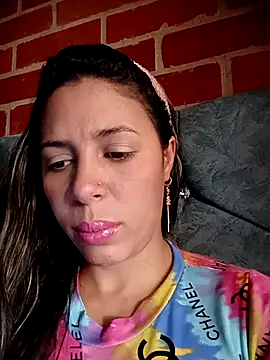 Snapshot of kiki_milu chatting on 23, 6, 2026 kiki milu online show from 23, 6, 2026