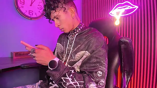 Maximoking26 online show from 2, 3, 2026