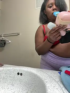 ShortcakeMochaa online show from 25, 3, 2026