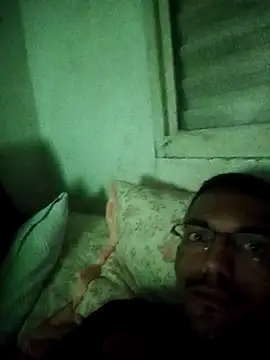 Snapshot of Casal_do_buzz chatting on 4, 3, 2026 Casal do buzz online show from 4, 3, 2026