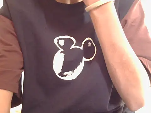 liliy 00 online show from 16, 2, 2026