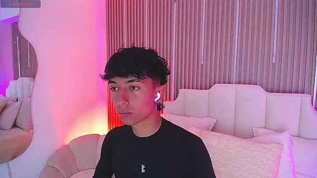 Aiden Rivers  online show from 26, 3, 2026