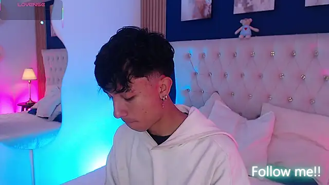 Aiden Rivers  online show from 6, 4, 2026