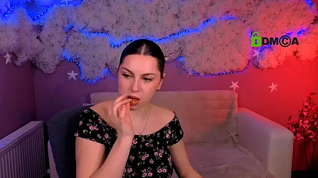 amalialowell online show from 18, 3, 2026