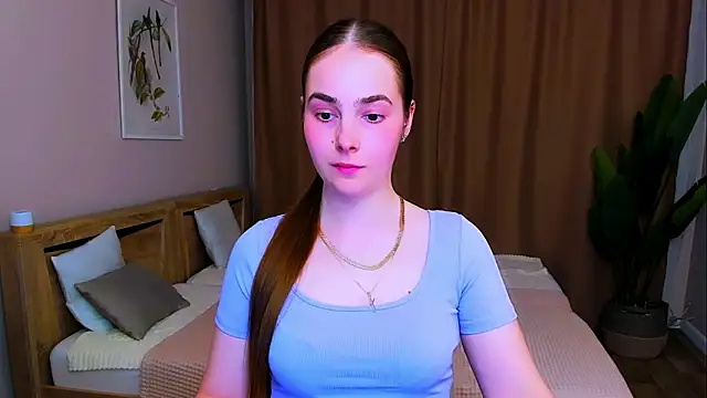 Snapshot of Maddy_Wood_ chatting on 18, 4, 2026 Maddy Wood online show from 18, 4, 2026